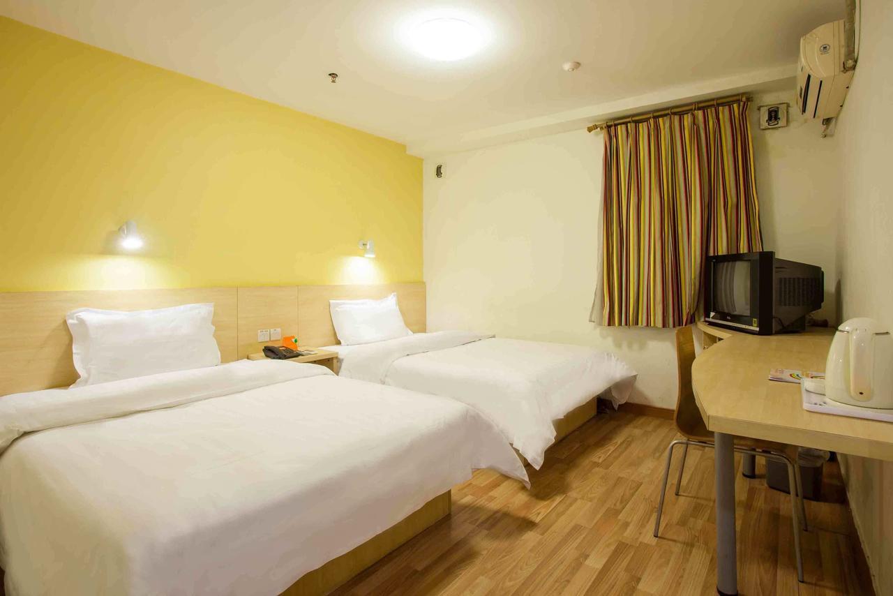 7Days Inn Foshan Shunde Ronggui Xiao Huangpu Oda fotoğraf