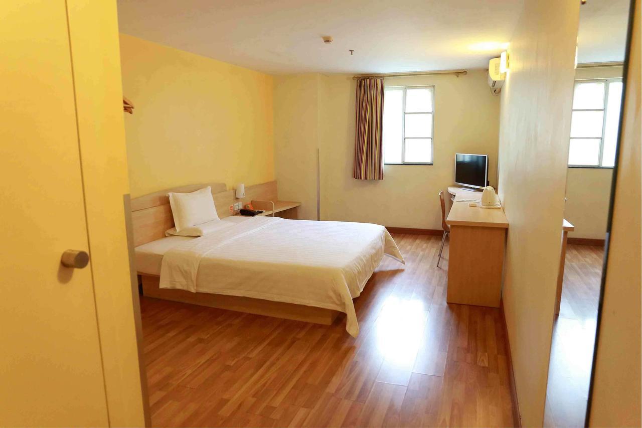 7Days Inn Foshan Shunde Ronggui Xiao Huangpu Dış mekan fotoğraf