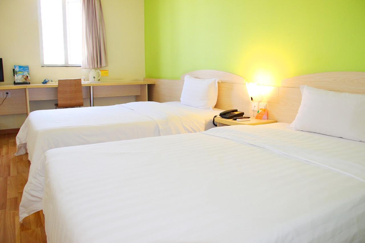 7Days Inn Foshan Shunde Ronggui Xiao Huangpu Dış mekan fotoğraf